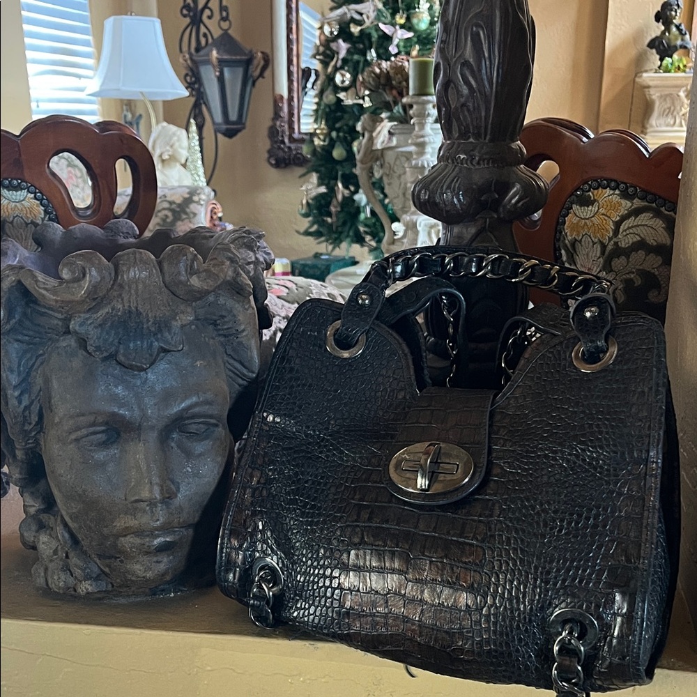 Vintage Stuart Weitzman Brown and Black Leather Satchel. - Picture 2 of 8